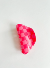 Load image into Gallery viewer, Pink Checkered Hair Claw
